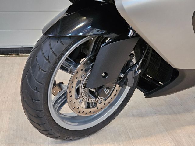 bmw - c-650-gt