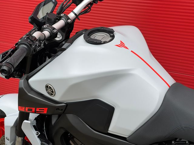 yamaha - mt-09-abs