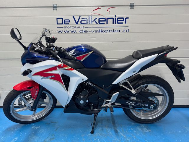 honda - cbr-250-r