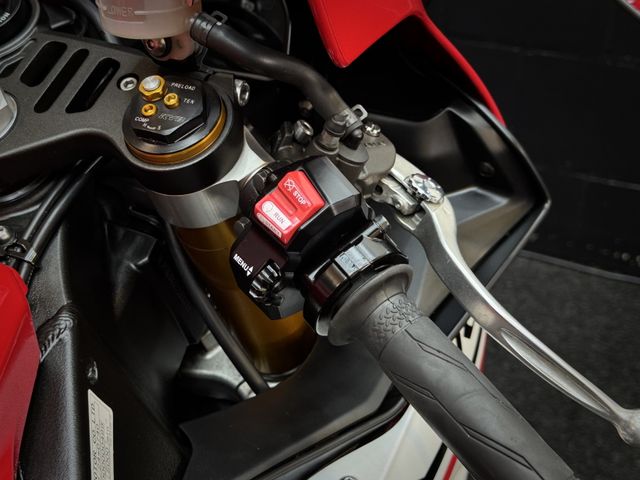 yamaha - r1