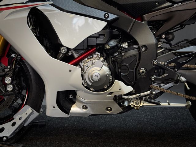 yamaha - r1