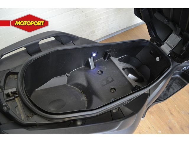 yamaha - x-max-300-abs