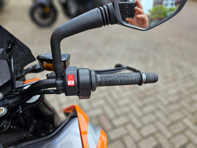 ktm - 790-duke