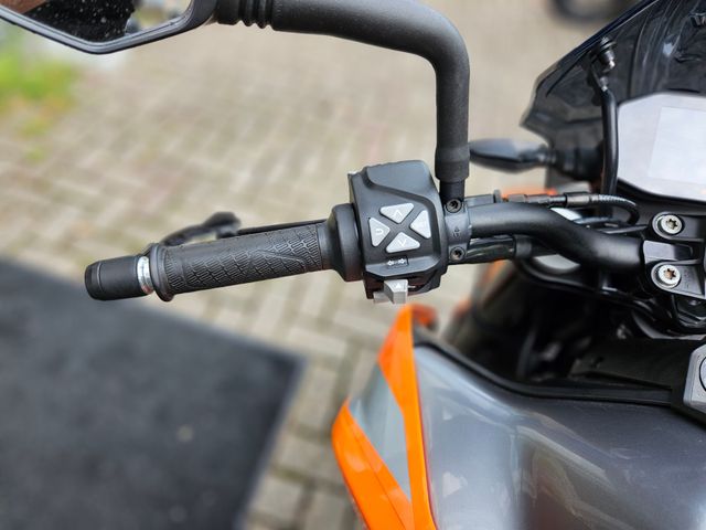ktm - 790-duke