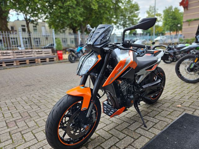 ktm - 790-duke