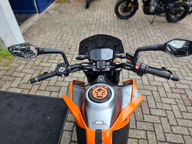 ktm - 790-duke