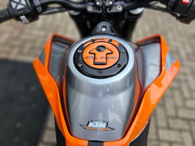 ktm - 790-duke