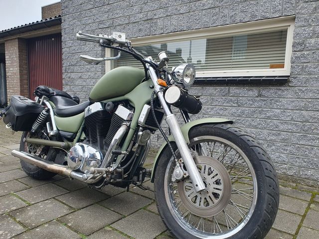 suzuki - vs-1400-intruder