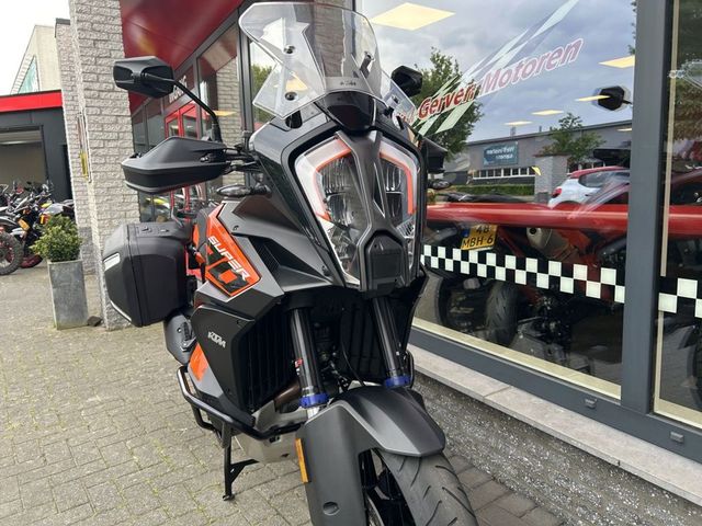 ktm - 1290-super-adventure-s