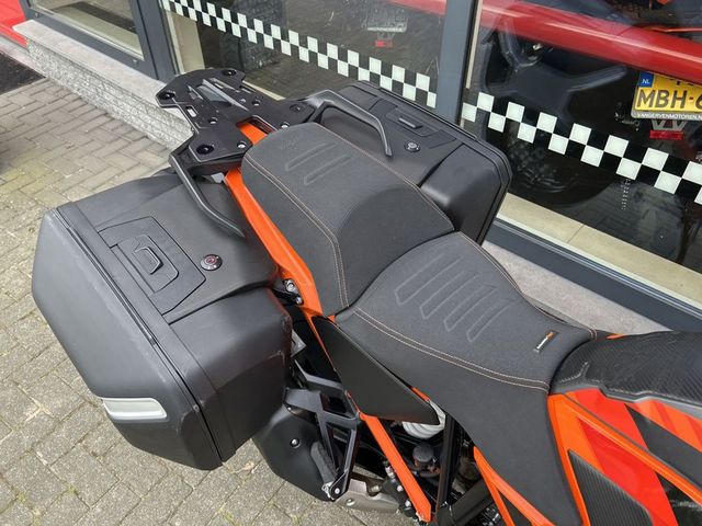 ktm - 1290-super-adventure-s