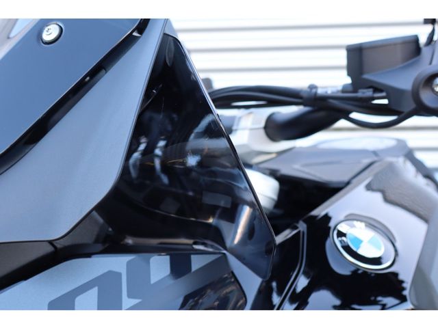 bmw - r-1300-gs
