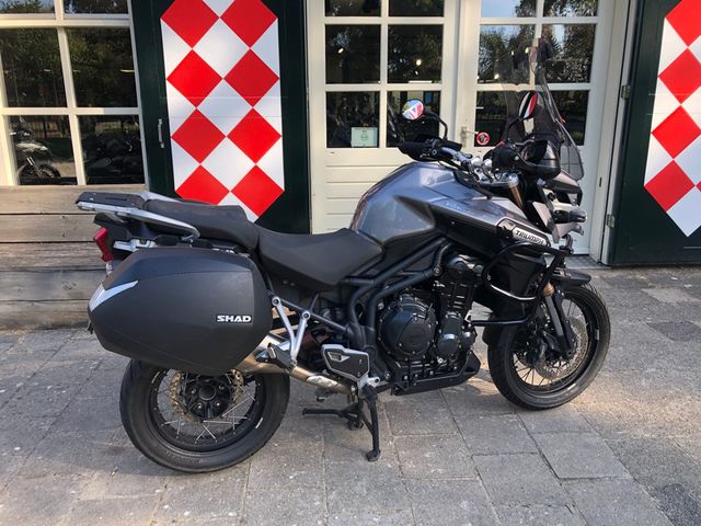 triumph - tiger-explorer-spoked-wheels