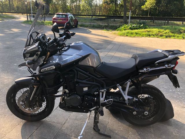 triumph - tiger-explorer-spoked-wheels