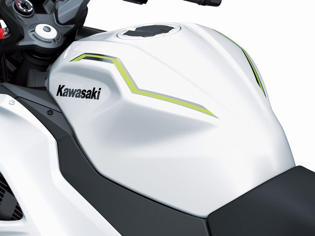 kawasaki - ninja-7-hybrid