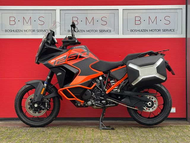 ktm - 1290-super-adventure-s