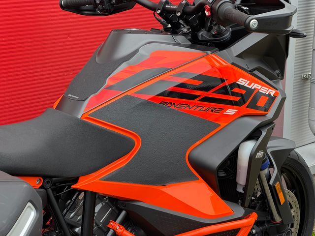 ktm - 1290-super-adventure-s