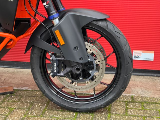 ktm - 1290-super-adventure-s