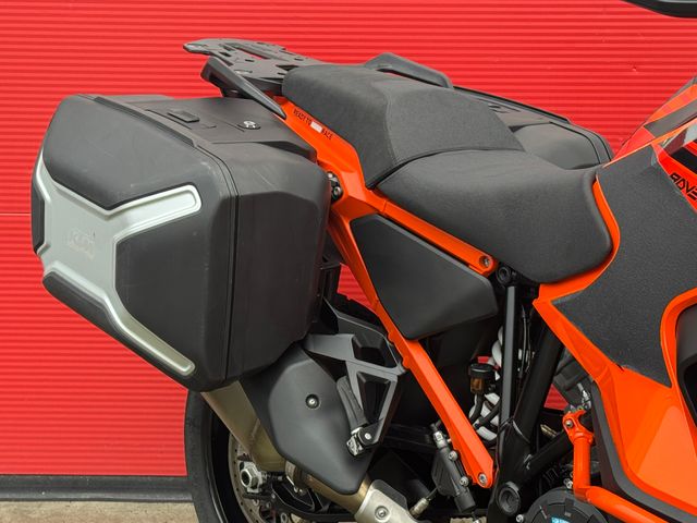 ktm - 1290-super-adventure-s
