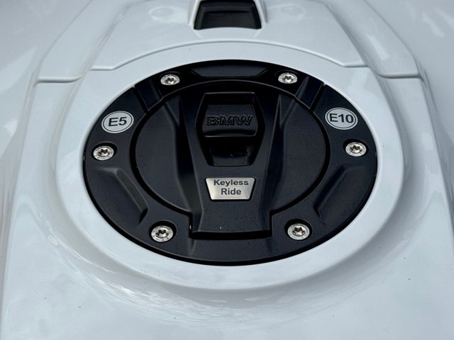 bmw - s-1000-xr