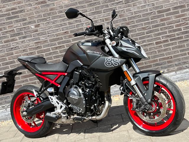 suzuki - gsx-8s
