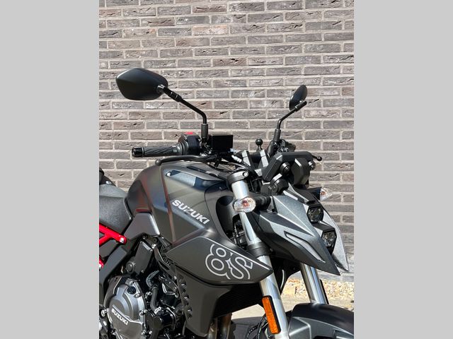 suzuki - gsx-8s