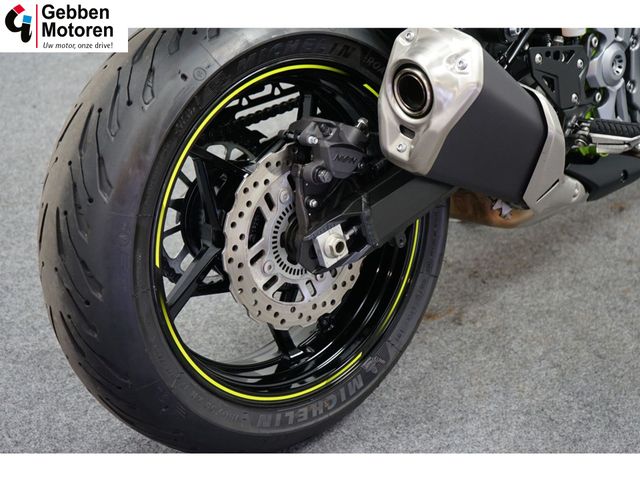 kawasaki - z900