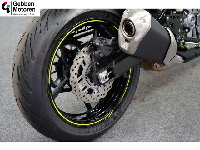 kawasaki - z900