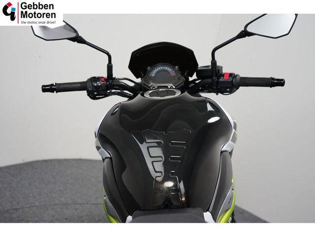 kawasaki - z900