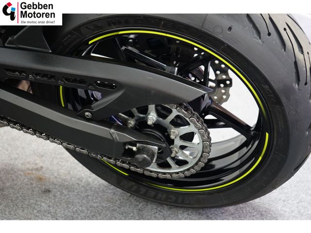 kawasaki - z900
