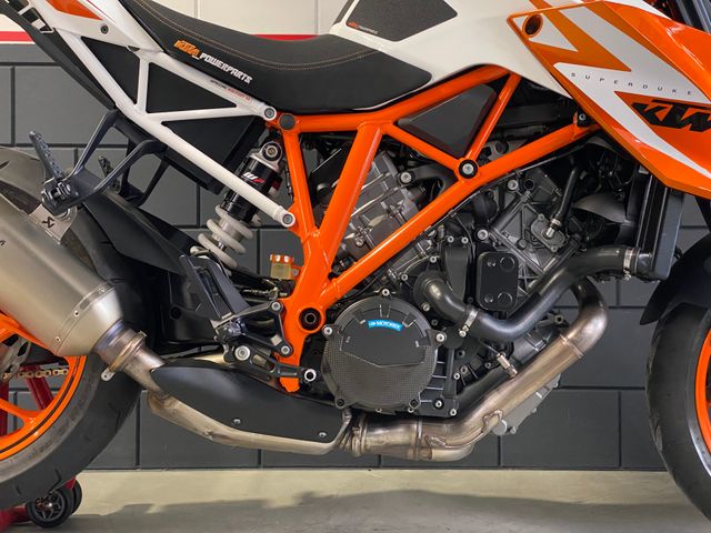 ktm - 1290-super-duke-r-se