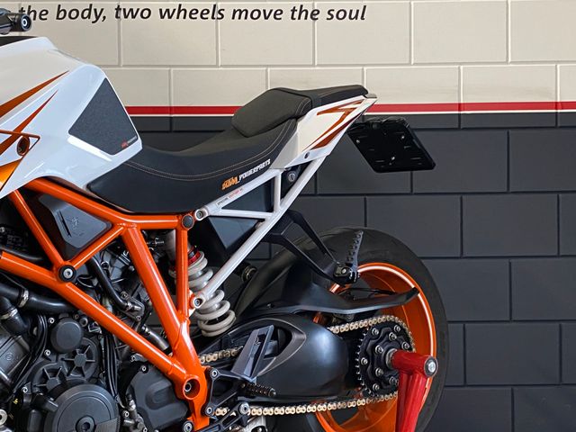 ktm - 1290-super-duke-r-se