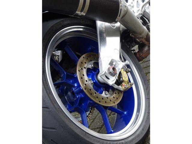 aprilia - tuono-1000-r