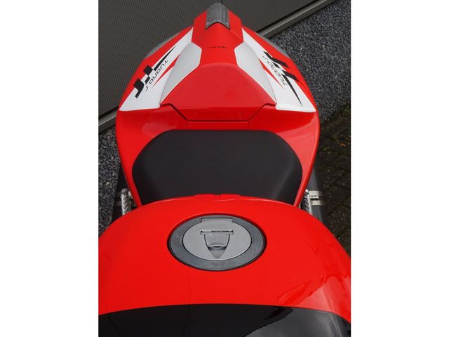 aprilia - tuono-1000-r