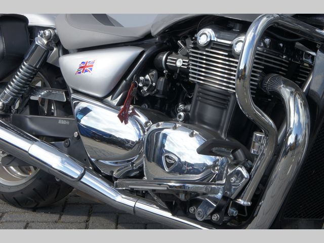 triumph - thunderbird-lt-abs