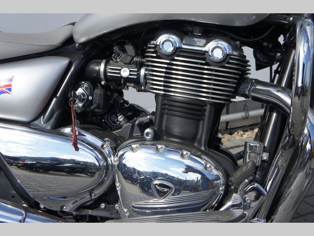triumph - thunderbird-lt-abs