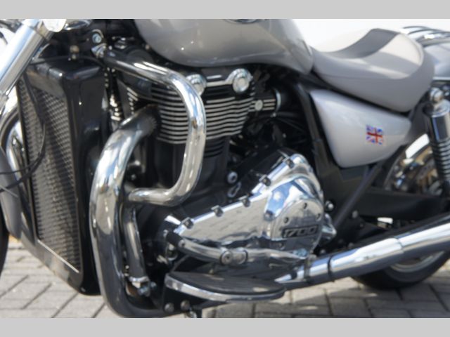 triumph - thunderbird-lt-abs