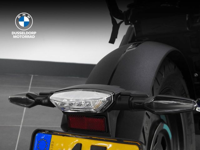 bmw - ce-02