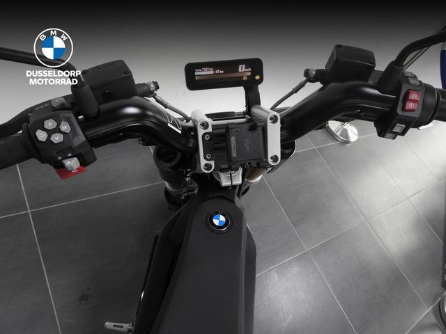 bmw - ce-02