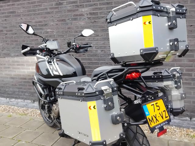 QJMOTOR - srt-600-sx-touring