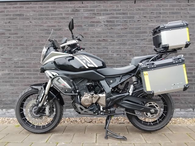 QJMOTOR - srt-600-sx-touring