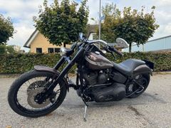 HARLEY-DAVIDSON NIGHT TRAIN FXSTB