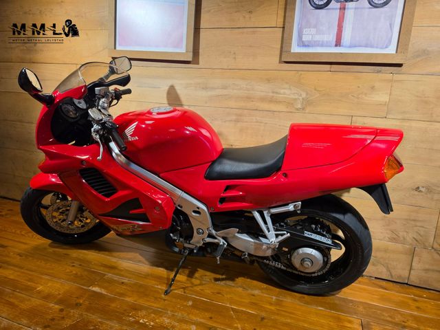 honda - vfr-750-f