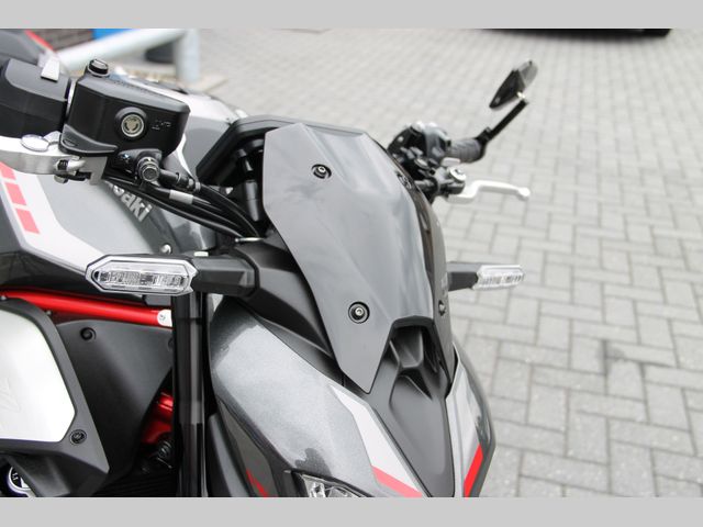 kawasaki - z900