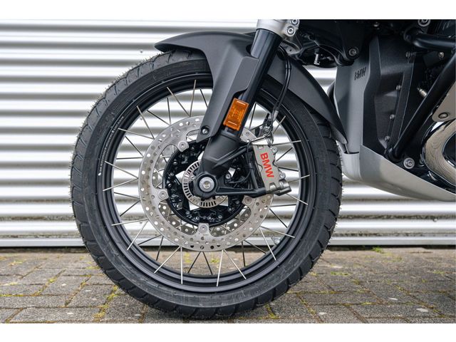 bmw - r-1300-gs-adventure