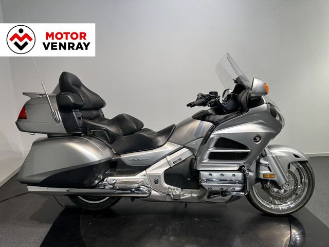 honda - gl-1800-goldwing-f6b