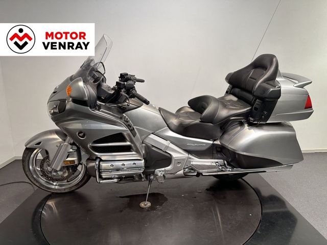 honda - gl-1800-goldwing