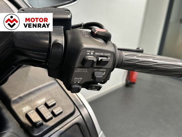 honda - gl-1800-goldwing