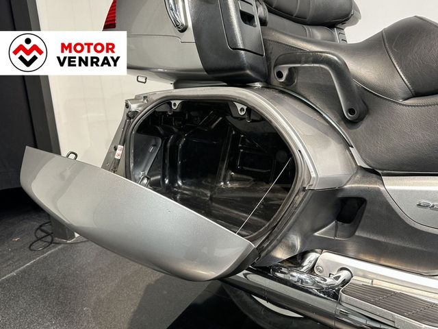 honda - gl-1800-goldwing