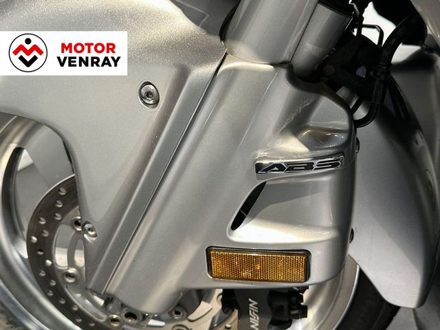 honda - gl-1800-goldwing