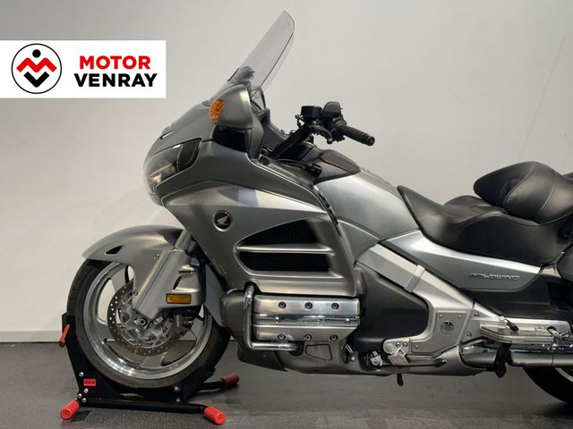 honda - gl-1800-goldwing